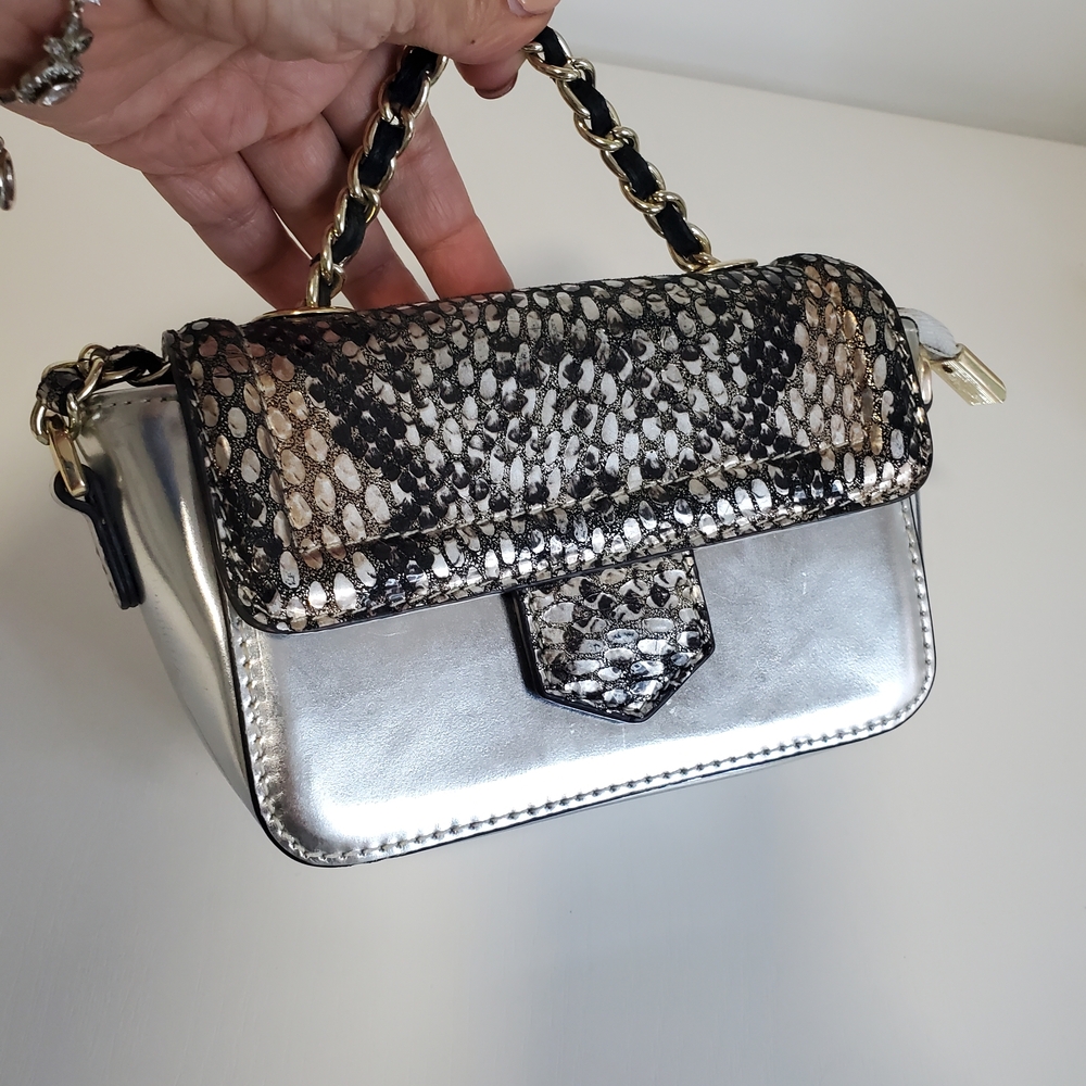 Silver and Black Snakeskin Women's Bag - Picture 7 of 10